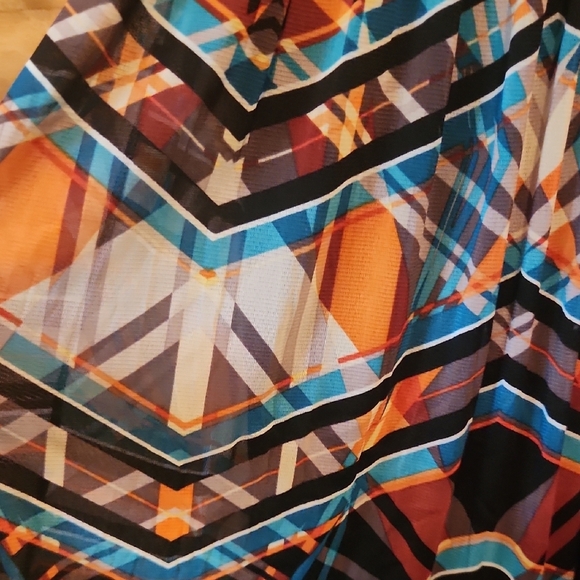 ECI Vibrant Geometric Midi Dress - Picture 4 of 7